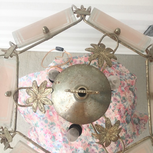 ✨RARE!Vintage Antique Gold Pastel Pink Rose Glass Shades 3 Bulbs Table Lamp - Picture 4 of 4